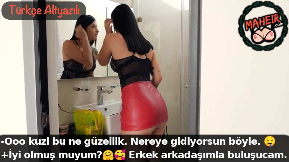 Açık saçık giyinen kuzenimi iltifat ederek kıvama getirdim